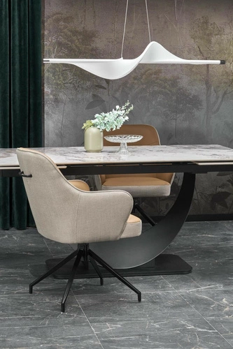 Otočná židle Connery Intesi čalouněná do jídelny a obýváku skandinávská s područkami