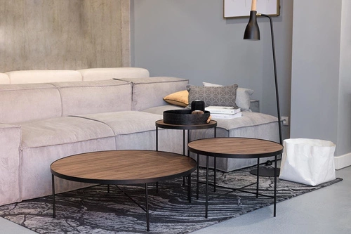 Kulatý konferenční stolek TRE 900 americký ořech skandinávský do obýváku NORDIFRA