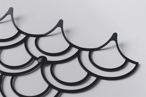 Kovový nástěnný věšák Husk S černý moderní do předsíně a šatny POLYHEDRA