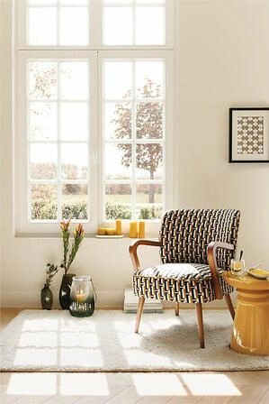 Stůl Jaya ze žlutého kovu