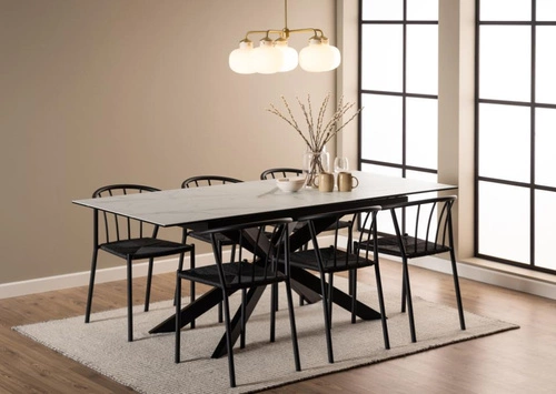 Rozkládací jídelní stůl Irwine Akranes bílá keramická deska černé nohy moderní 168–210x90 cm