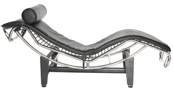 Lehátko chaise longue LC4 inspirované černou kůží do obýváku s nastavitelným sklonem D2.DESIGN