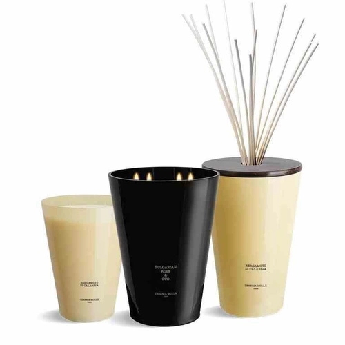 XXL sójová vonná svíčka Cereria Molla Bulgarian Rose & Oud černá do obýváku