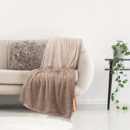 Hřejivá a měkká béžová fleece deka Honey na postel nebo pohovku 150x220 cm