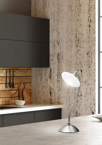 Noční lampička Elisa moderní stříbrno-bílá do ložnice a obýváku s bílým stínidlem 37 cm