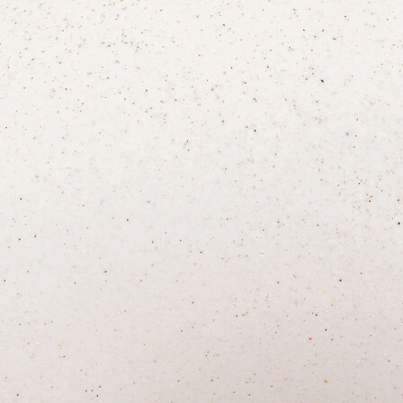 Bílá dekorativní keramická váza Asy do obývacího pokoje 18 cm