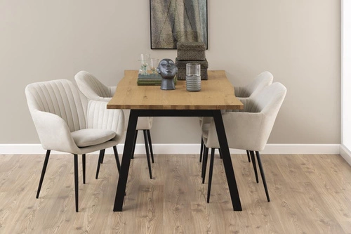 Jídelní čalouněná židle Emilia Actona béžová skandinávská s područkami