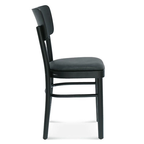 Jídelní židle Fameg Novo čalouněná dřevěná moderní na míru loftová