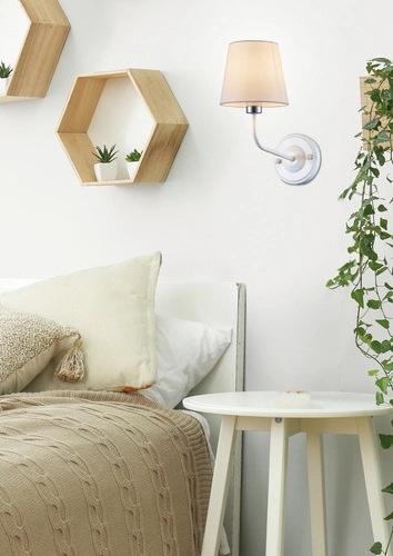 Nástěnné svítidlo York bílý glamour s textilním stínidlem do ložnice a obýváku Ledea