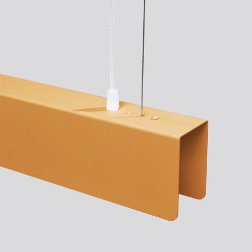 Moderní zlaté závěsné svítidlo SPARK do obýváku a nad jídelní stůl, výškově nastavitelné