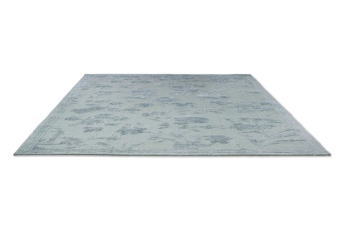 Klasický vlněný květinový koberec do obýváku Rye Sage 170x240 cm snadno čistitelný Laura Ashley