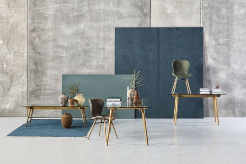 Čalouněná židle Batilda Actona do jídelny a obýváku dubová khaki v boho stylu