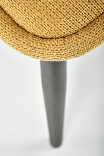 Čalouněná jídelní židle Odile Intesi hořčicová moderní na černých nohách