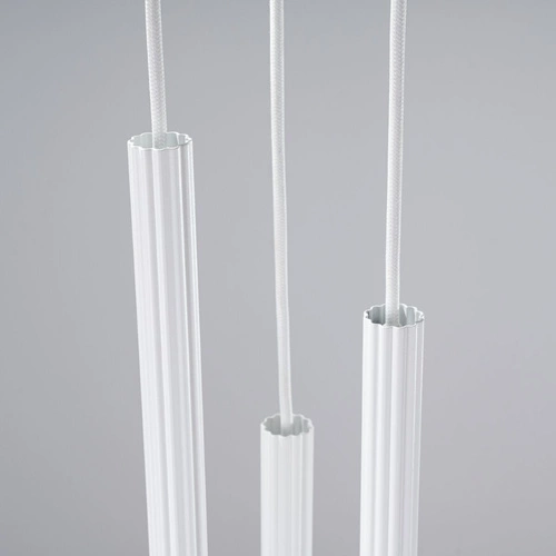 Moderní bílý závěsný lustr ARCHE 3P nastavitelný do obýváku a nad stůl 3-bodový