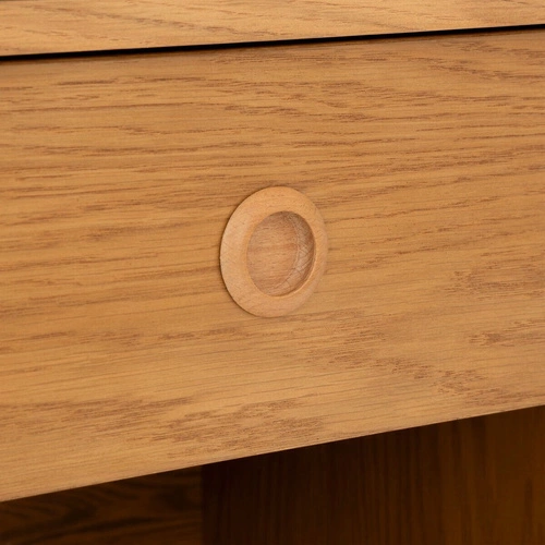 Noční stolek Charlie ve skandinávském stylu z kaučukového dřeva, přírodní dub, 44,5 cm, se zásuvkou a poličkou