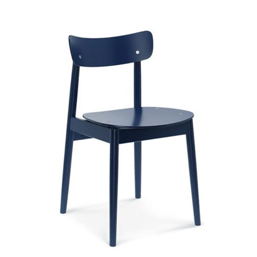 Dřevěná jídelní židle Fameg Nopp personalizovaná skandinávský retro styl