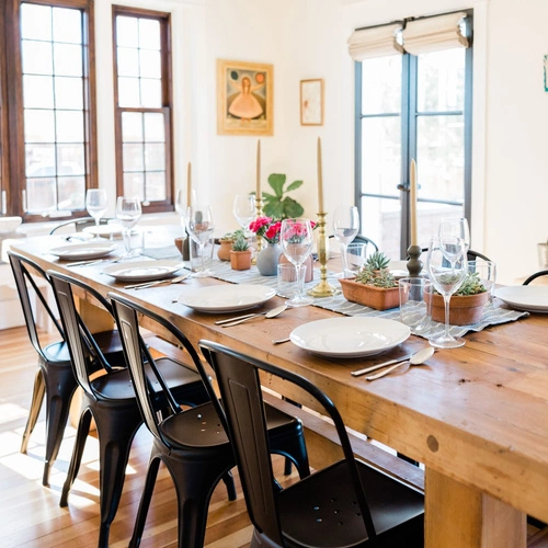 Kovová židle Paris bílá inspirovaná Tolixem do jídelny a kuchyně moderní D2.DESIGN