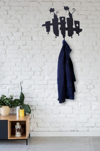 Nástěnný věšák do předsíně Kočky černý moderní kovový 5 háčků