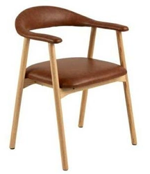 Jídelní židle Addi Actona čalouněná ekokůže hnědá s područkami dub skandinávský