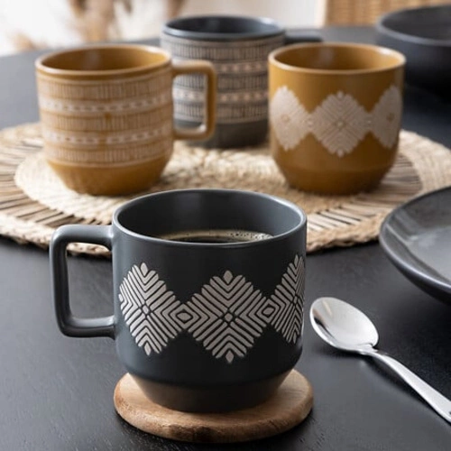 Kubek Mosquito černý 380ml vzor čtverec