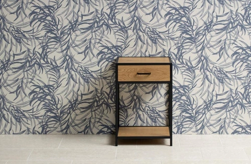 Černý noční stolek se zásuvkou 42 cm Seaford Actona industriální dřevěný do ložnice