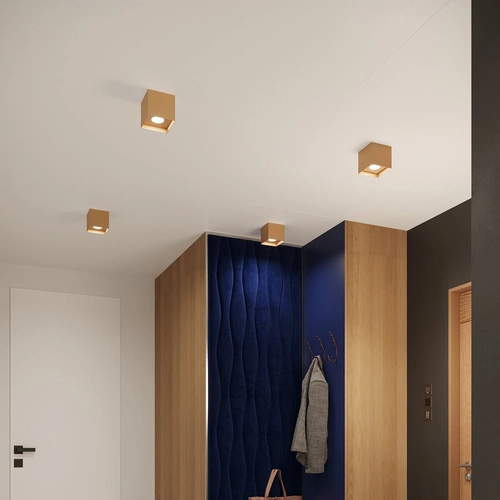 Stropní svítidlo HATI zlaté minimalistické čtvercové do obýváku a kuchyně SOLLUX LIGHTING
