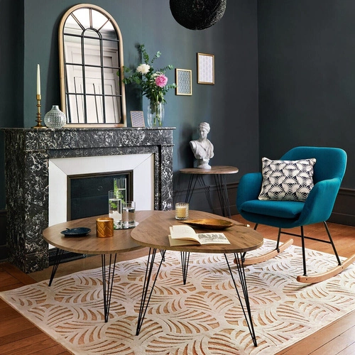 Oválný dřevěný konferenční stolek na třech nohách do obýváku moderní Atmosphera