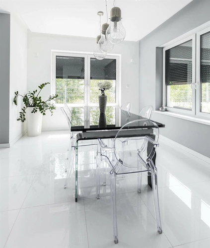 Jídelní židle Royal průhledná inspirovaná Louis Ghost stohovatelná moderní