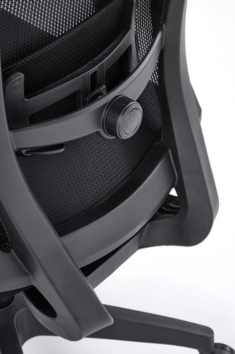 Ergonomická kancelářská židle Ducrot černá otočná síťovaná s nastavitelnou výškou k psacímu stolu