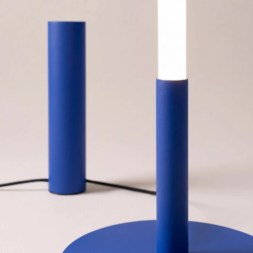 TRANG moderní LED stojací lampa do obývacího pokoje ultramarínová 4000K