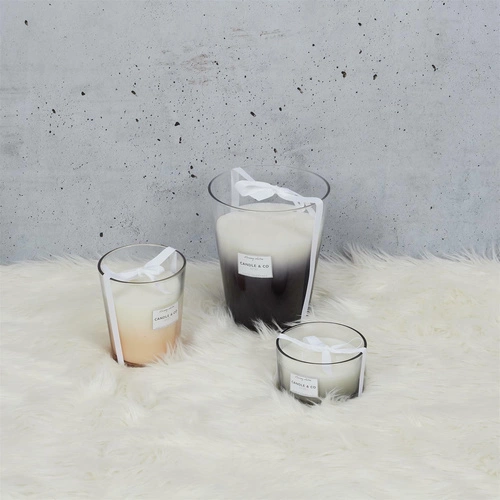 Vonná svíčka jantarová ve skleněné šedé váze Intesi dekorativní dárek