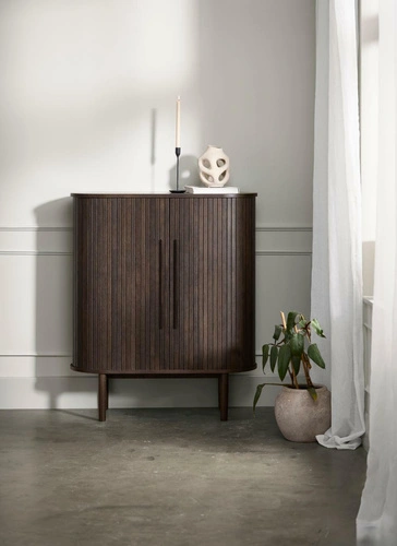 Vysoká komoda Meta 100 cm moderní rýhovaná dub do obývacího pokoje