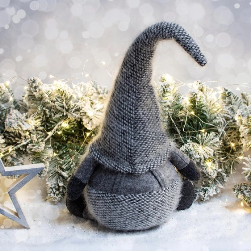 Šedý kostkovaný trpaslík sedící 46cm    