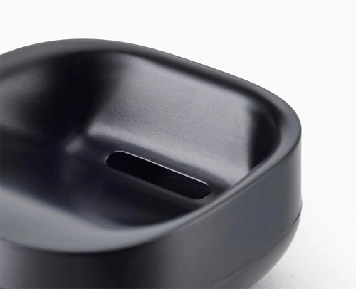 Kompaktní černá mýdlenka Slim Joseph Joseph moderní do koupelny a kuchyně