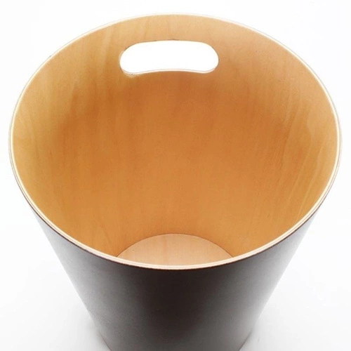 Dřevěný kancelářský odpadkový koš Umbra Woodrow šedý 7,5 l moderní