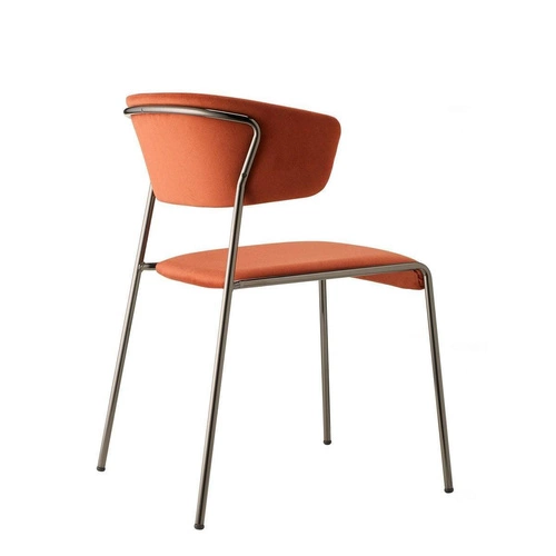 Moderní sametové křeslo Lisa oranžové glamour s područkami do obýváku