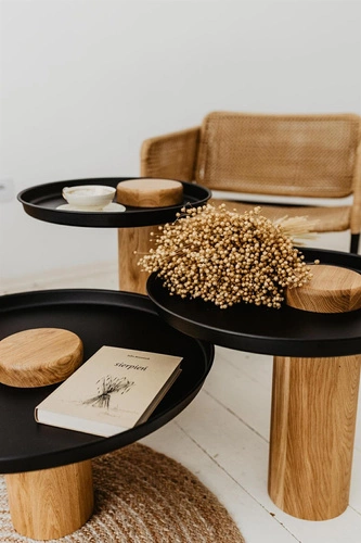 Kulatý konferenční stolek TYK 63 cm dubový s černou ocelovou deskou moderní do obýváku NORDIFRA