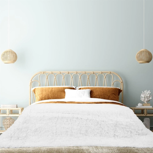 Zátěžová deka Furry 150x200 cm bílá, hebká a teplá na postel do ložnice