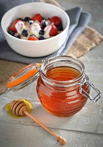 Sklenice na med s naběračkou, balení. KILNER