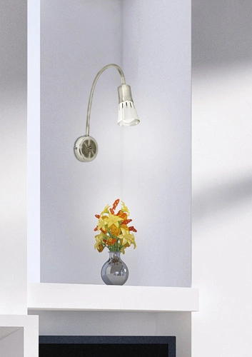 Nástěnná lampa Arena glamour s ramenem matný nikl do ložnice a obýváku