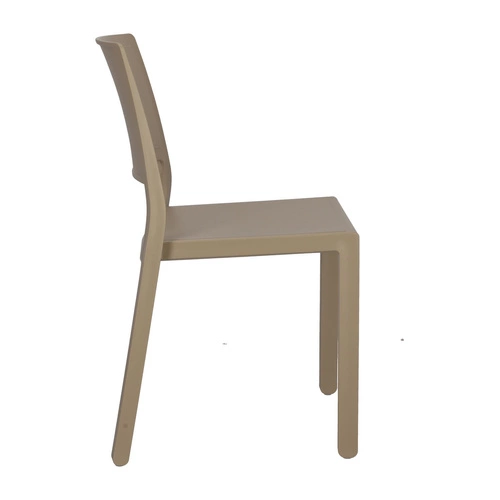 Zahradní židle Kate béžová z plastu stohovatelná snadno čistitelná SCAB Design