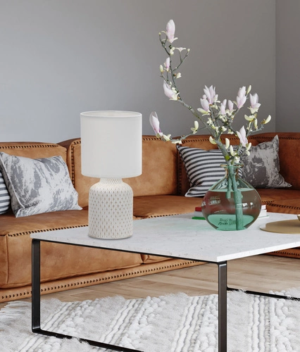 Bílá noční lampička do ložnice Iner moderní keramická se stínidlem Candellux 32 cm