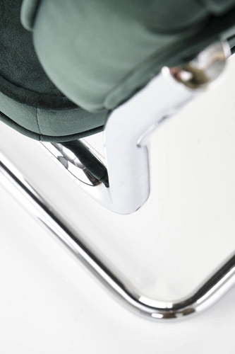 Čalouněná sametová židle Nelson Intesi zelená glamour na lyžinách do jídelny a obýváku