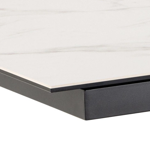 Rozkládací jídelní stůl Irwine Akranes bílá keramická deska černé nohy moderní 168–210x90 cm