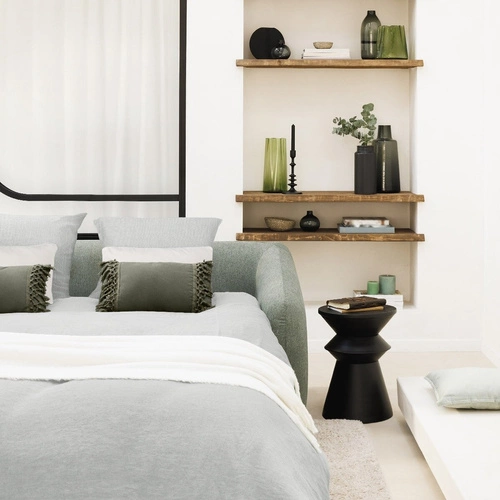 Rozkládací pohovka Guppy 3místná skandinávská světle zelená s područkami do obývacího pokoje