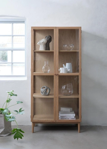 Vitrína Elba dřevěná skleněná do obýváku na knihy 190 cm přírodní dub