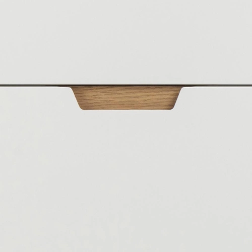 Bílá komoda se zásuvkami Lowell 80 cm skandinávská na dubových nohách do obýváku Actona