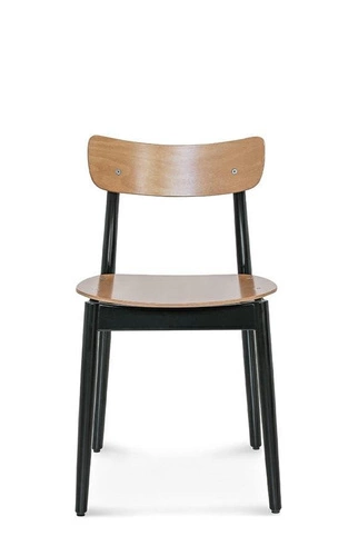 Dřevěná jídelní židle Fameg Nopp na míru ve skandinávském stylu do jídelny, kuchyně nebo obýváku