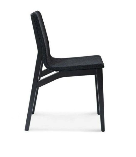 Čalouněná jídelní židle Fameg Kos A-1621 dřevěná moderní na míru