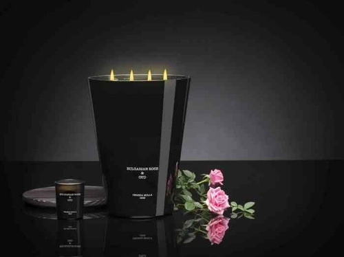XXL sójová vonná svíčka Cereria Molla Bulgarian Rose & Oud černá do obýváku
